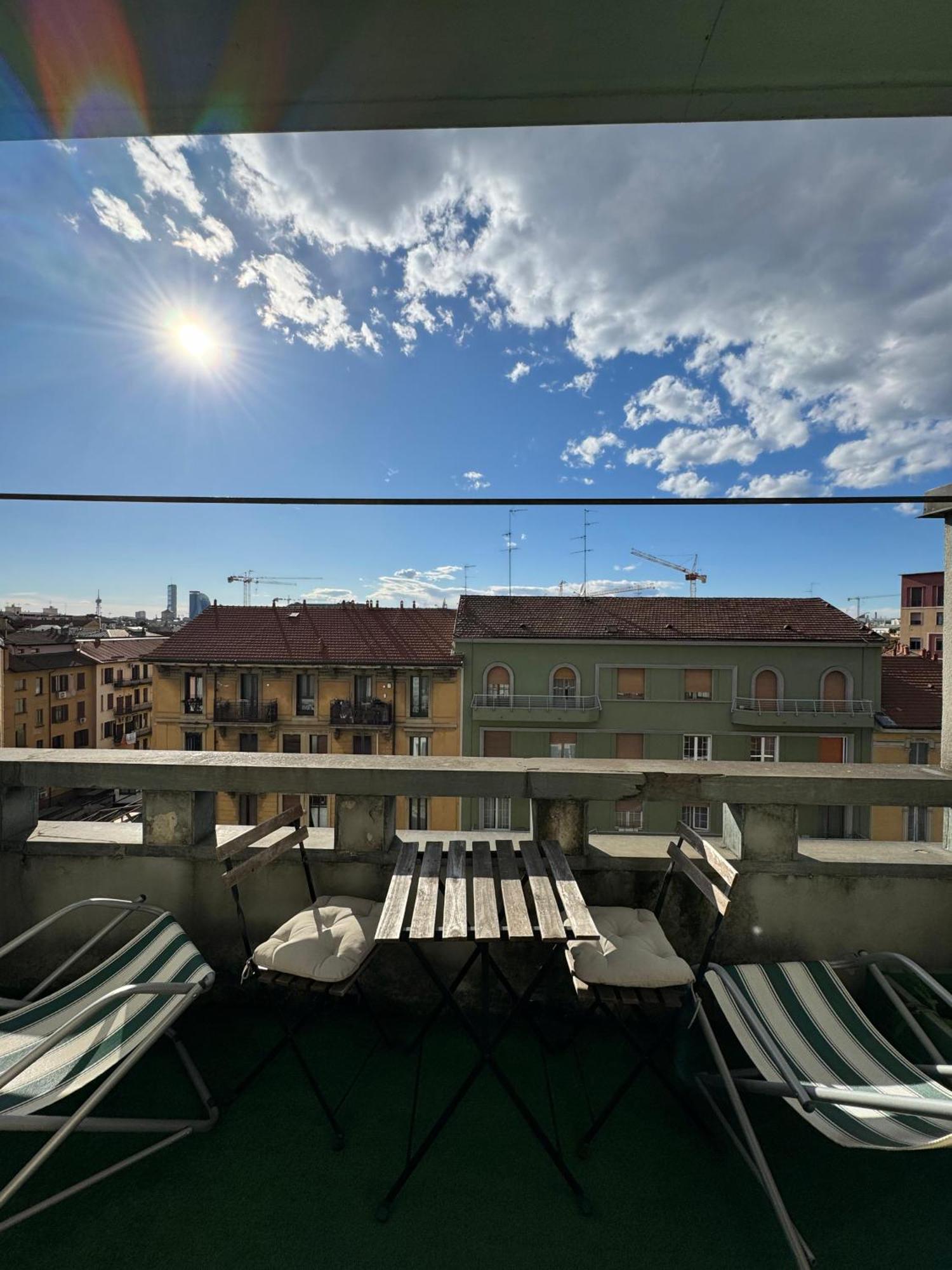 Trilocale Con Due Balconi A Isola Porta Nuova Apartment Milan Exterior photo